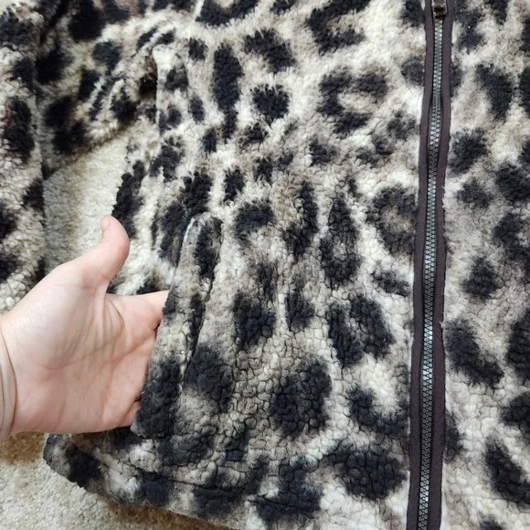 Members‎ Mark Cozy Sherpa Fleece Jacket Leopard Print Full Zip Size M - Picture 4 of 7